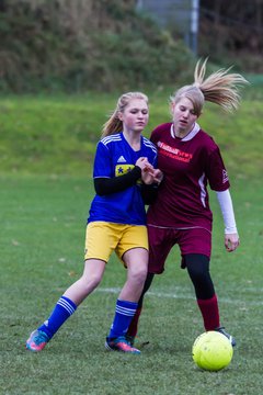 Bild 86 - B-Juniorinnen TSV Gnutz o.W. - SV Henstedt Ulzburg II : Ergebnis: ca. 5:0